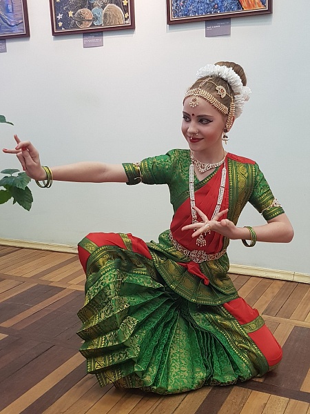 Студия персидского и индийского танца «Ранголи»
