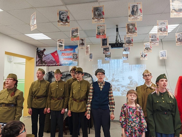 Показ спектакля "Была война…Была Победа"