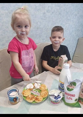 ФОТОКОНКУРС «МОЛОЧНЫЕ УСЫ» НА ПРОЛЕТАРКЕ