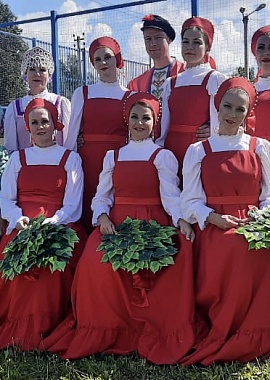 Пролетарские "Лебеди" в гостях у сандовских "Пчёл"